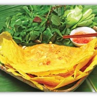 Banh Xeo - Sizzling Pork and Shrimp Crepes